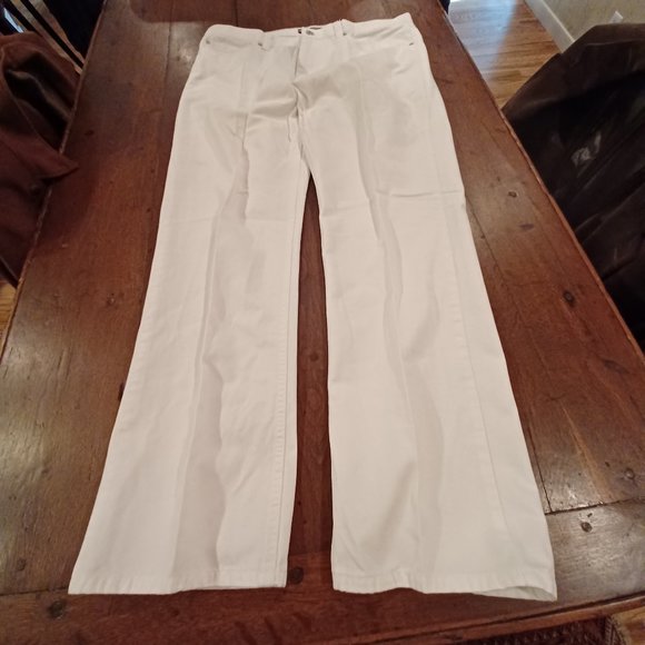 Lord & Taylor white boat pants/jeans Size 36/32 - Picture 2 of 6
